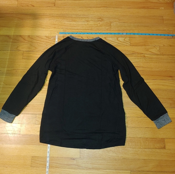 Black Oversized Pullover Sweater Tunic w Gray Trim Front Pockets Women's SMALL - Picture 6 of 7